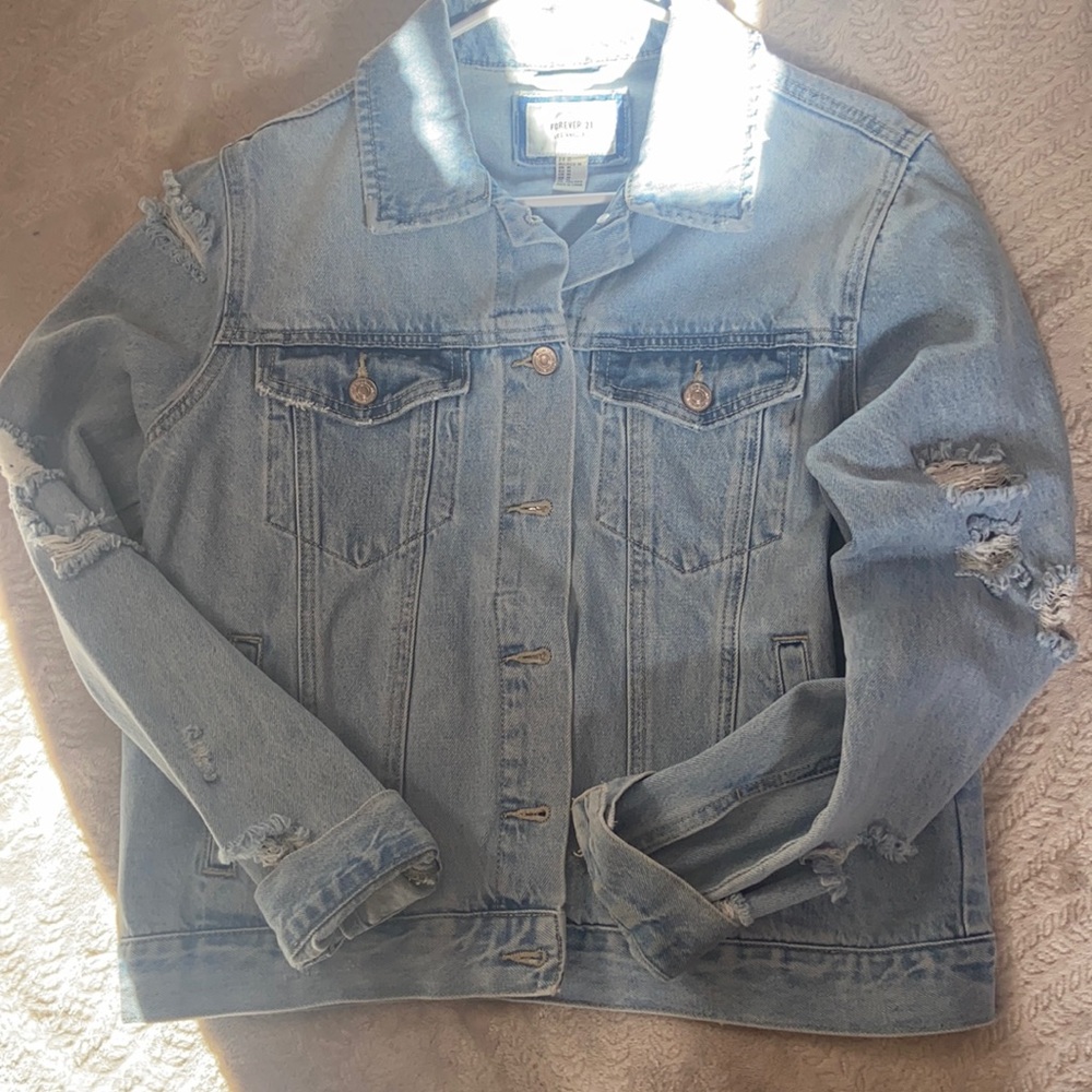 Light washed ripped jean jacket